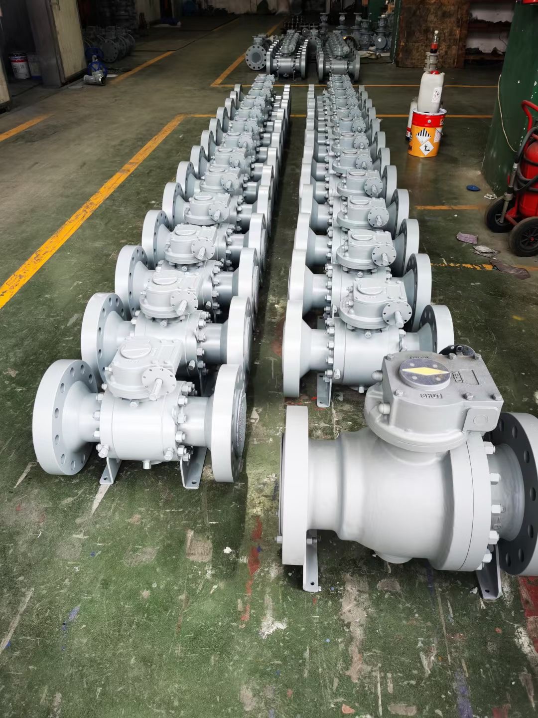 v&aacute;lvula de esfera montada em munh&atilde;o com flange de a&ccedil;o forjado 